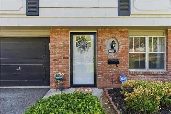 8314 MACKEY ST, Overland Park, KS 66212