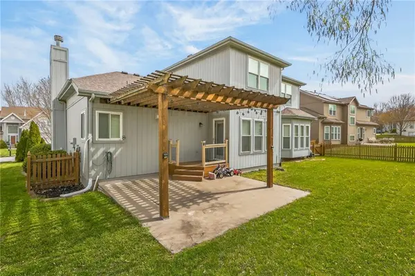 10609 NE 102nd TER, Kansas City, MO 64157