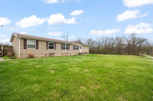 12391 SW Spring ST, Hume, MO 64752