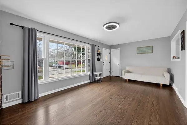12704 E 48 TER #S, Independence, MO 64055