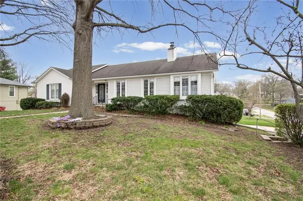 3300 S Hawthorne AVE, Independence, MO 64052