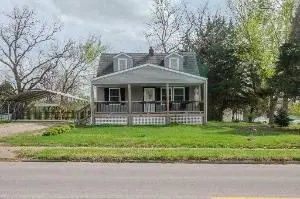 403 Locust ST, Harrisonville, MO 64701