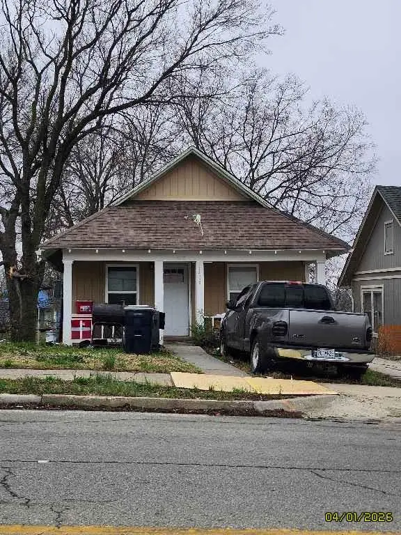 1418 HARDESTY AVE, Kansas City, MO 64127