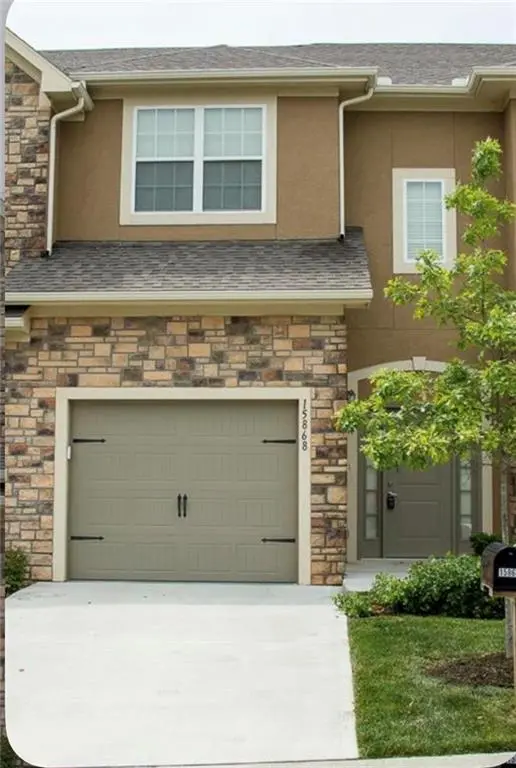 15868 Shawnee DR, Overland Park, KS 66223