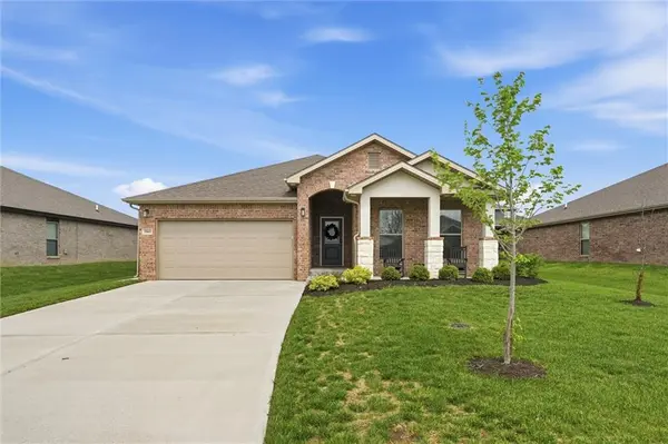22662 W 89th ST, Lenexa, KS 66227
