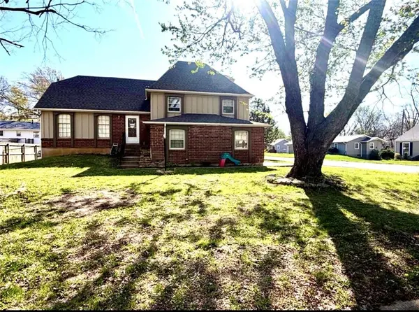 2315 N 81 TER, Kansas City, KS 66109