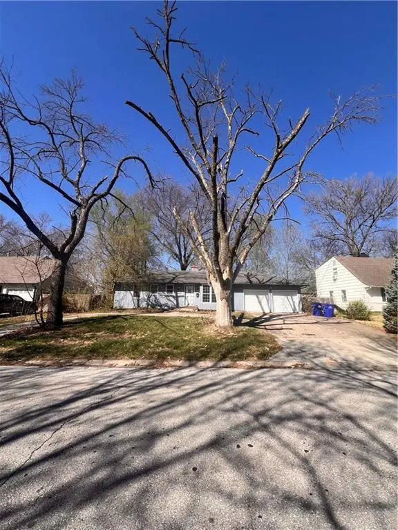13624 Parker AVE, Grandview, MO 64030