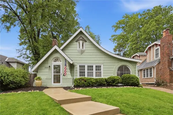 322 E 70th TER, Kansas City, MO 64113
