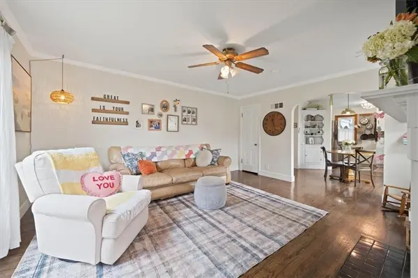 5501 Russell ST, Mission, KS 66202