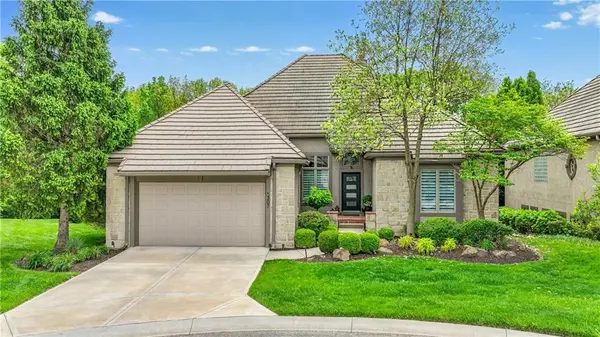 5307 W 124th CT, Leawood, KS 66209