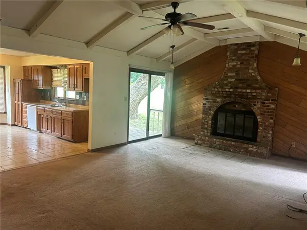 7926 Ditzler AVE, Raytown, MO 64138