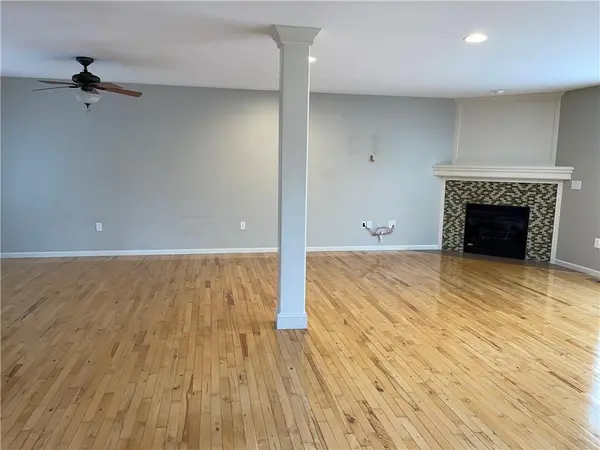 1104 Tamarisk DR, Leavenworth, KS 66048