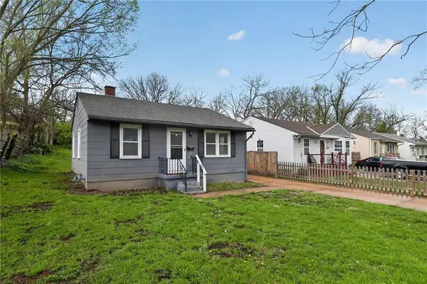 5842 Bellefontaine AVE, Kansas City, MO 64130