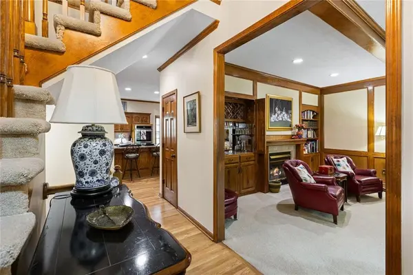 12912 Rosewood ST, Leawood, KS 66209
