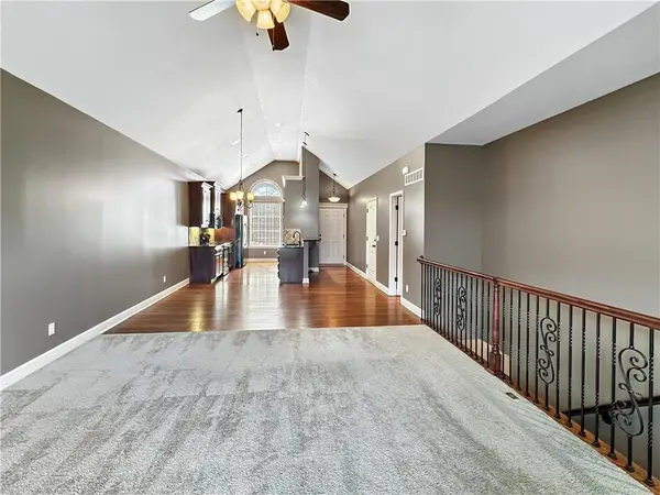 6125 Allman ST, Shawnee, KS 66217