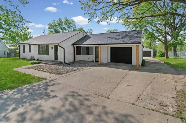 405 W 6th ST, Carrollton, MO 64633