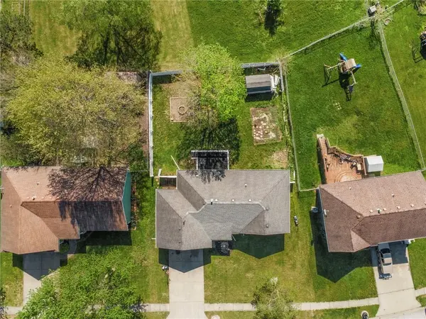 615 Woodson ST, Kearney, MO 64060