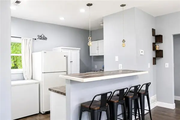 220 W 6th ST, Cameron, MO 64429