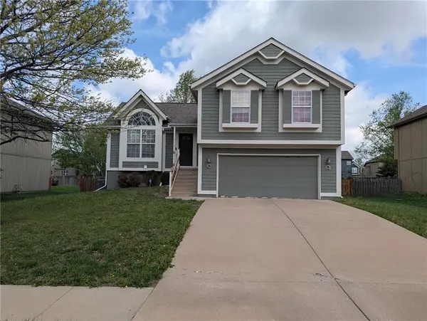 512 E Willow ST, Gardner, KS 66030