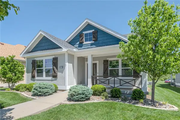 8141 N Farley AVE, Kansas City, MO 64158