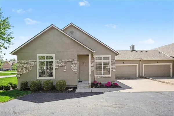 15671 S Hillside ST #2303, Olathe, KS 66062