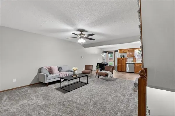 508 Knox ST #C, Blue Springs, MO 64014
