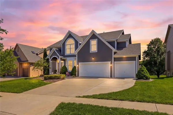 7709 W 145th ST, Overland Park, KS 66223