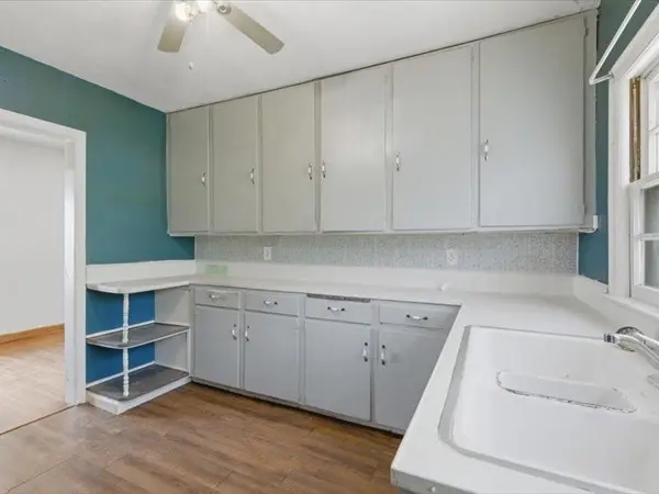 38022 T HWY, Camden, MO 64017