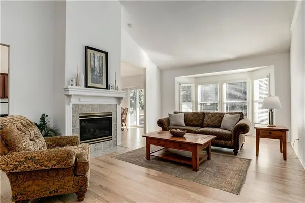 6302 W 133rd TER, Overland Park, KS 66209