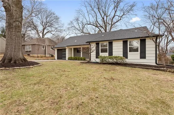 4808 W 77th TER, Prairie Village, KS 66208