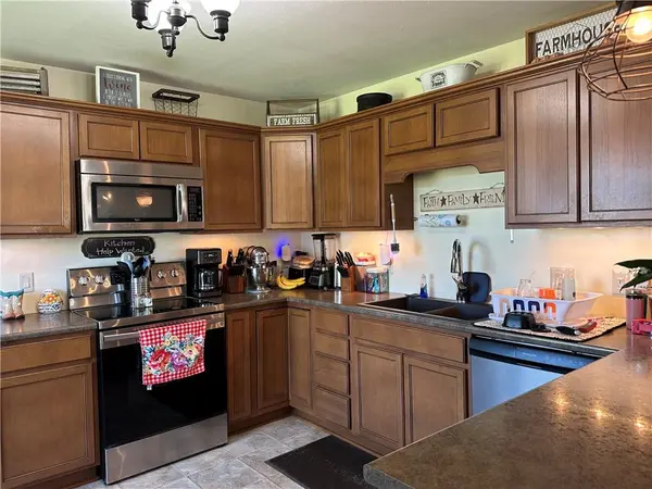 6 Ash ST, Hale, MO 64643