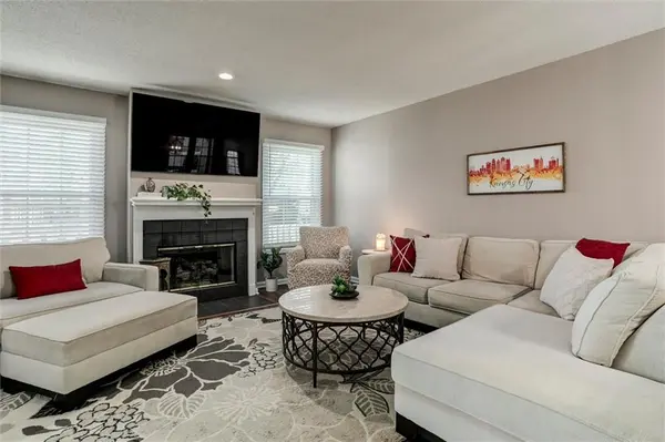 11905 Centennial Park ST, Overland Park, KS 66213
