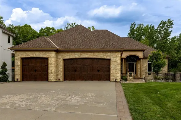 4530 Verona DR, Riverside, MO 64150