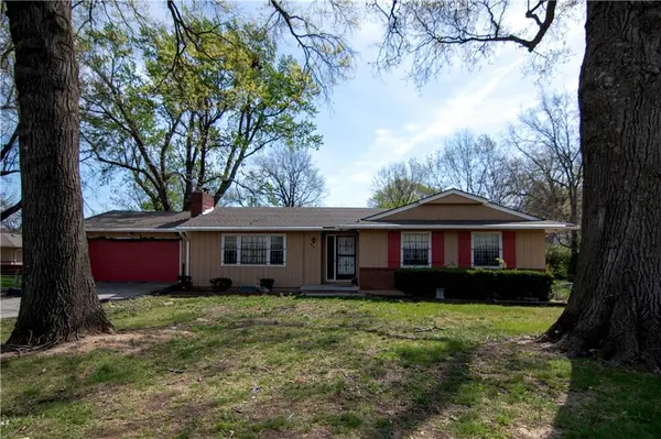 6613 Chestnut AVE, Kansas City, MO 64132
