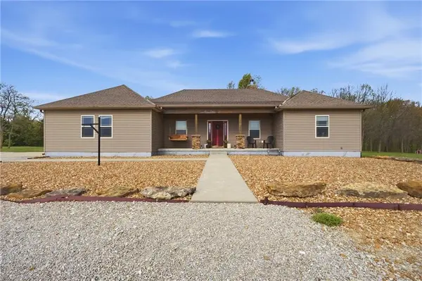 5317 Afek RD, Higginsville, MO 64037