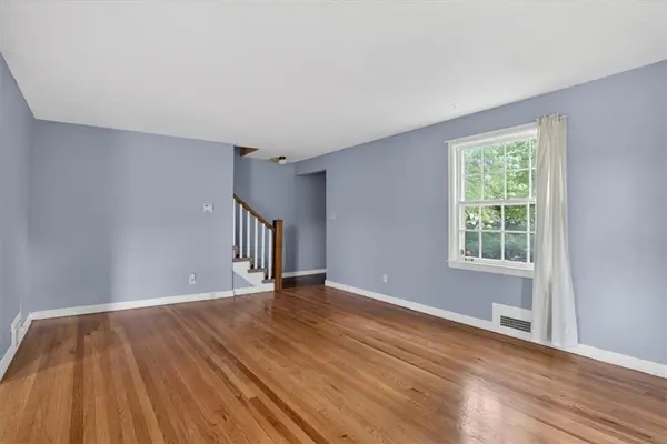 636 E 63rd TER, Kansas City, MO 64110