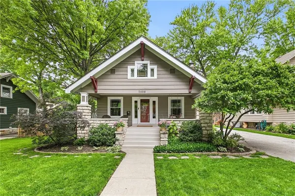 7408 Belleview AVE, Kansas City, MO 64114