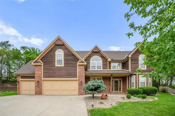 15025 W 128th ST, Olathe, KS 66062