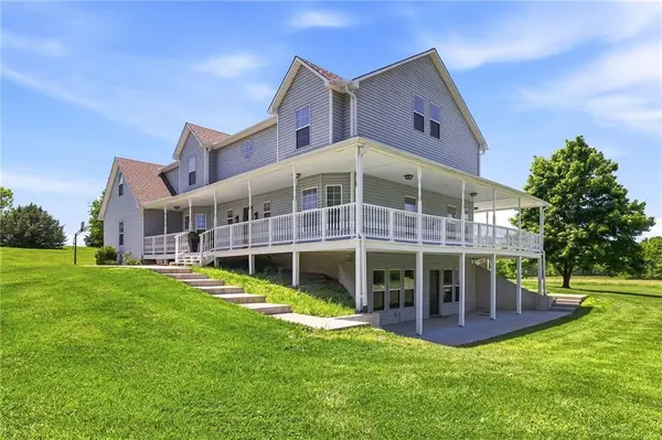 11310 S Hunt RD, Lone Jack, MO 64070