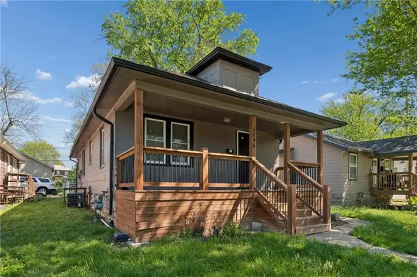 4046 E 68TH TER, Kansas City, MO 64132