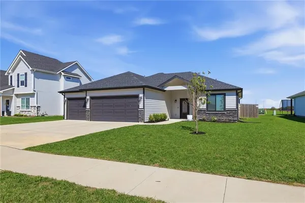 2532 Elm ST, Eudora, KS 66025