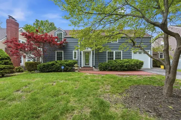 2105 W 50th TER, Mission Woods, KS 66205