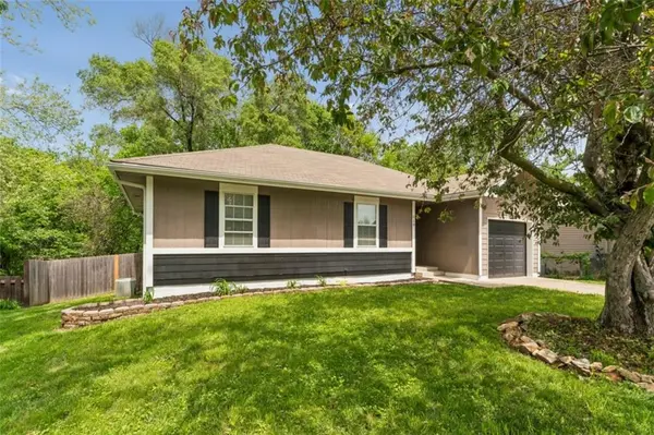 510 SE 21st ST, Oak Grove, MO 64075