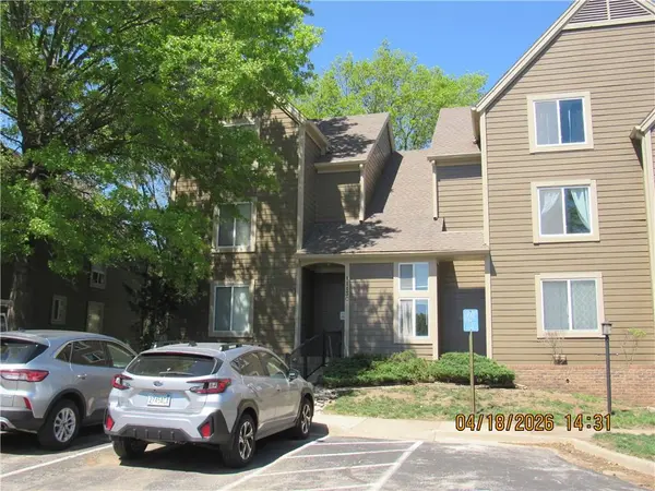 11130 Nieman RD #101, Overland Park, KS 66210