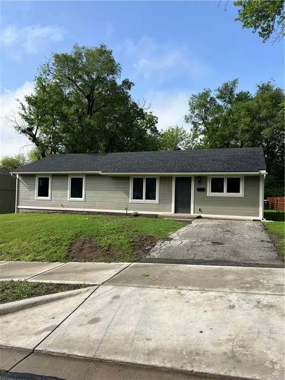 4655 E 43rd TER, Kansas City, MO 64130
