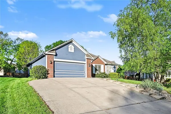 823 NE 102nd ST, Kansas City, MO 64155
