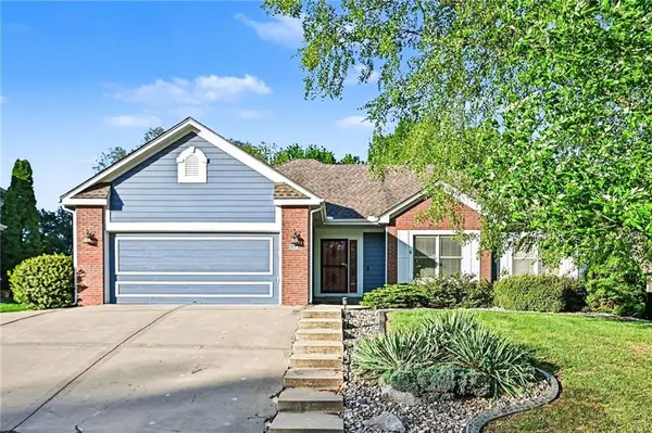 823 NE 102nd ST, Kansas City, MO 64155