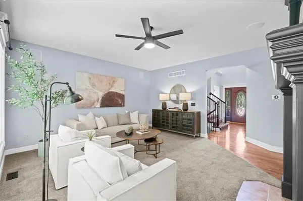 2408 SW REGENCY DR, Lee's Summit, MO 64082