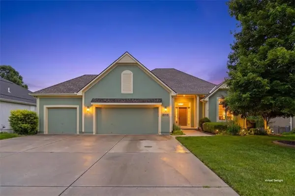 2536 SW KRISTIN DR, Lee's Summit, MO 64082
