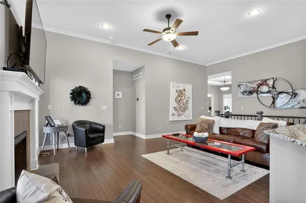 10824 N Crystal AVE, Kansas City, MO 64156
